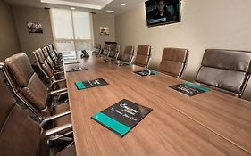 Encore Suites By Service Plus Inns